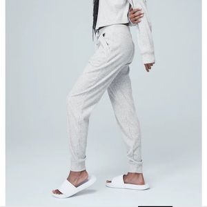 ALO Yoga Muse Sweatpant, Gray, S